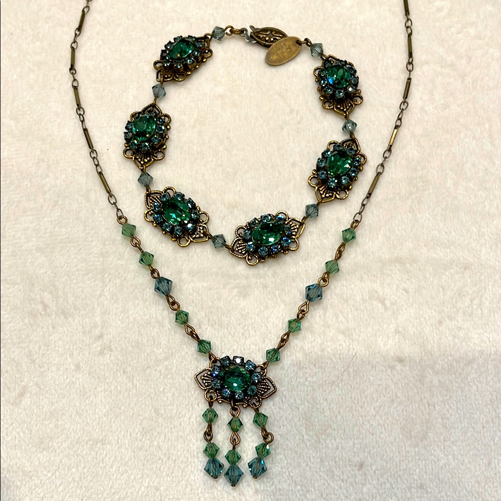 Vintage Liz Paiacios Necklace And Bracelet Set